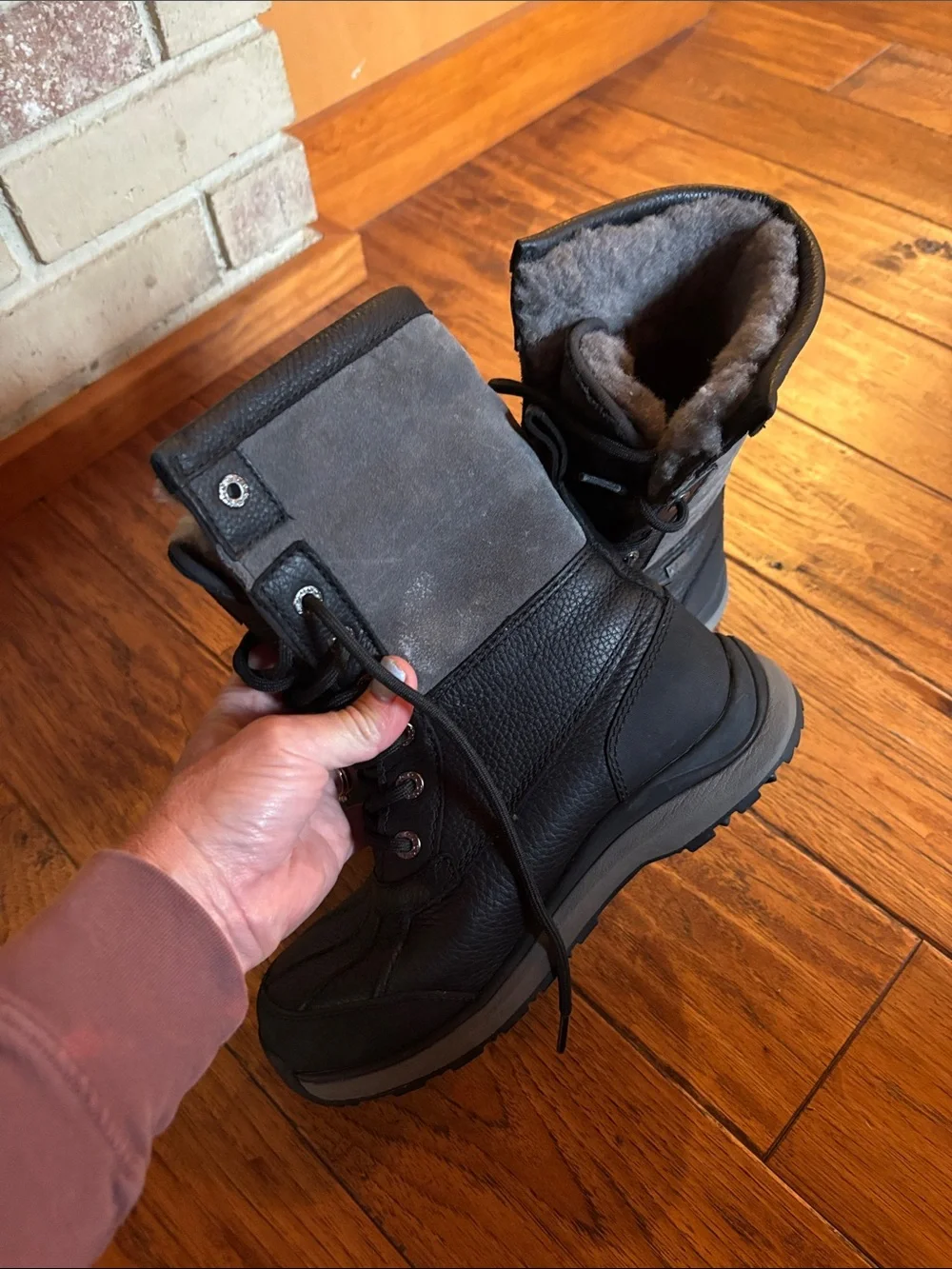 UGG Men’s Black and Gray Lace-Up Insulated Snow Boots